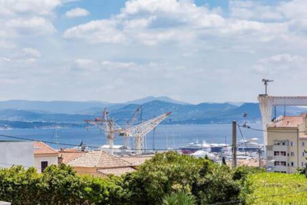 Magali Grande Terrasse Vue Mer, Jardin, Proche Port